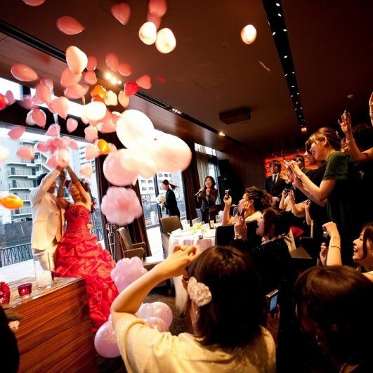 ゲストにもめいっぱい楽しんでもらうために 8g タイムズ 大阪なんば 堀江の結婚式 8g Horie Riverterrace